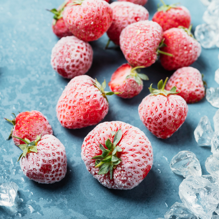 Frozen Strawberry – Rukn Alqawafel3 Frozen Strawberry – Rukn Alqawafel3